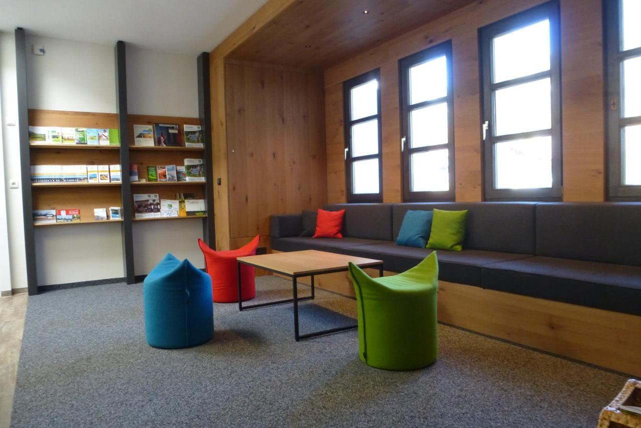 Seminarhaus Grainau Hostel Bagian luar foto