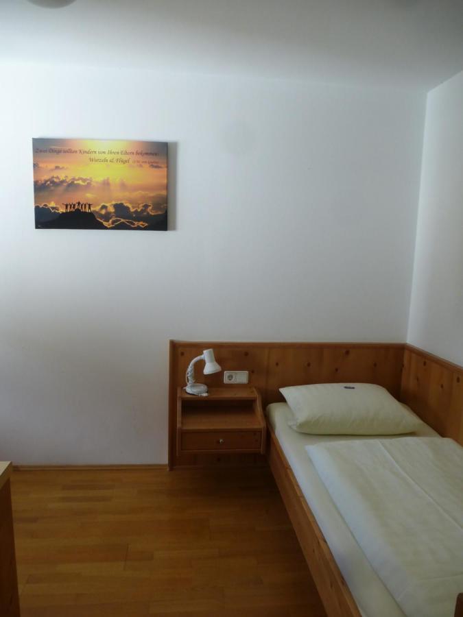 Seminarhaus Grainau Hostel Bagian luar foto