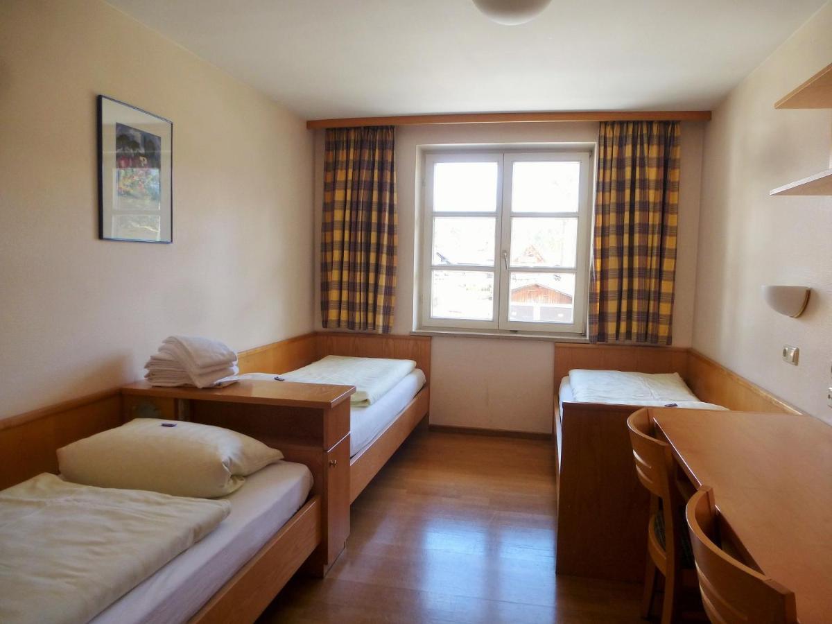 Seminarhaus Grainau Hostel Bagian luar foto